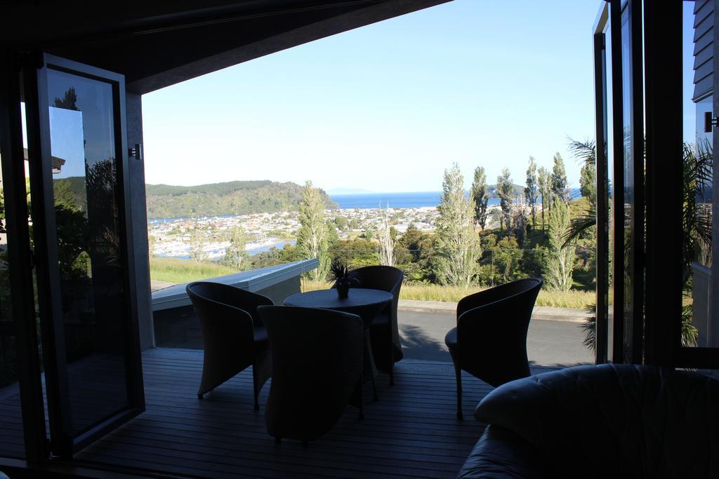 Stunning Views Bed, Breakfast & Health Retreat Bed & Breakfast Whangamata Exterior photo